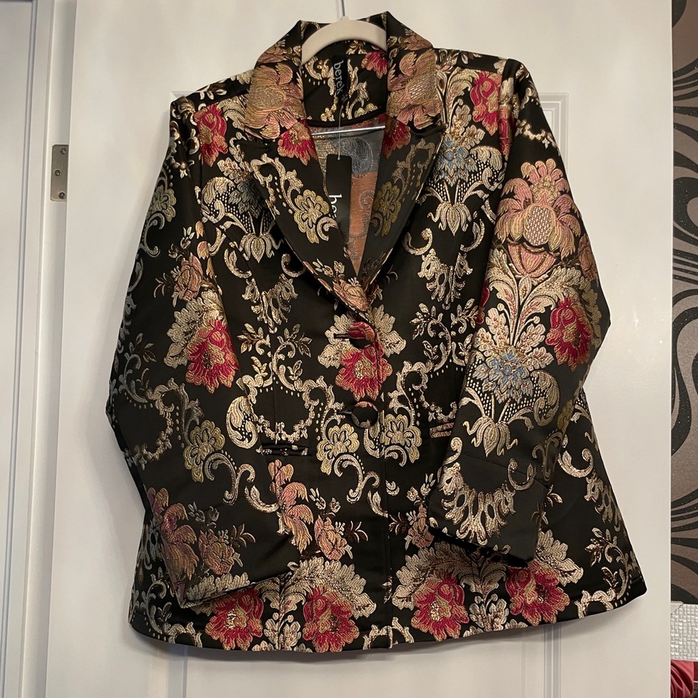 Designer Blazer - Picture 7 of 15